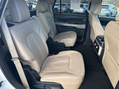 Used 2024 Ford Expedition Limited image 24