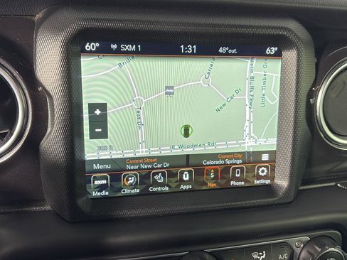 Used 2021 Jeep Wrangler Unlimited Rubicon w/ Dual Top Group AWD/4WD image 34