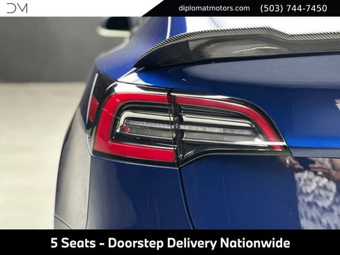 Used 2018 Tesla Model 3 Long Range RWD image 14