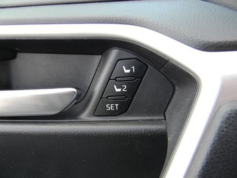 Used 2021 Toyota RAV4 XLE Premium AWD/4WD image 14