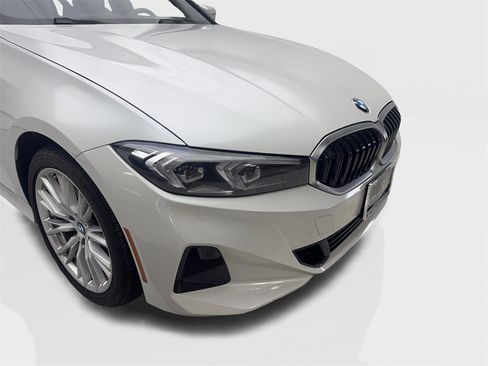 Used 2023 BMW 330i Sedan w/ Driving Assistance Package image 17