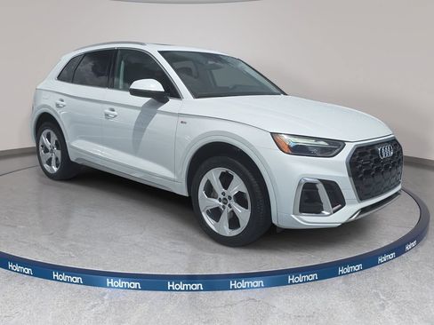 Used 2023 Audi Q5 2.0T Premium Plus w/ Premium Plus Package AWD/4WD image 4