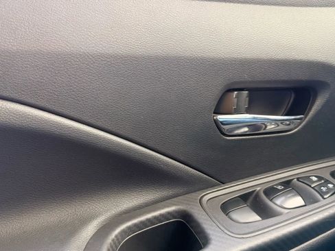 Used 2023 Nissan Versa SV image 26