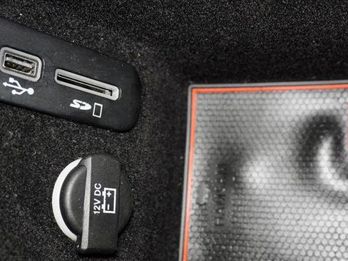 Used 2015 Dodge Challenger SXT Plus w/ Premium Sound Group image 26