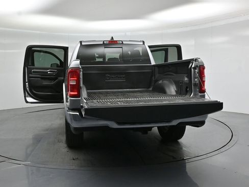 Used 2025 RAM 1500 2WD Crew Cab image 29