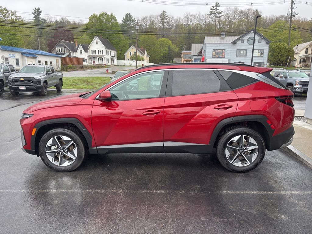 Used 2025 Hyundai Tucson SEL AWD/4WD image 2