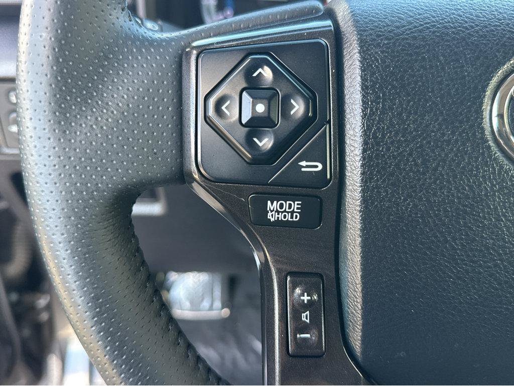 Used 2018 Toyota 4Runner TRD Off-Road Premium AWD/4WD image 22