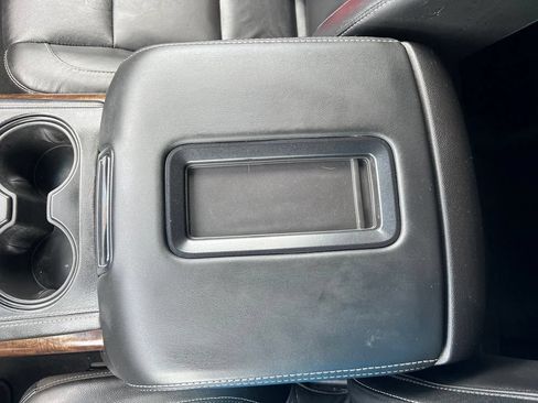 Used 2019 Chevrolet Tahoe LT AWD/4WD image 36