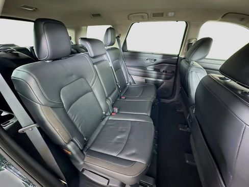 Used 2023 Nissan Pathfinder SL w/ Cargo Package image 27