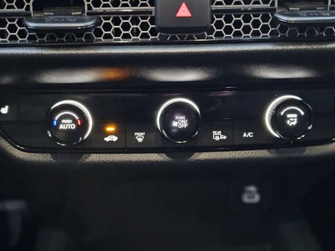 Used 2025 Honda HR-V Sport image 19