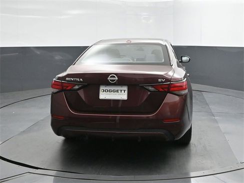 Used 2024 Nissan Sentra SV image 8