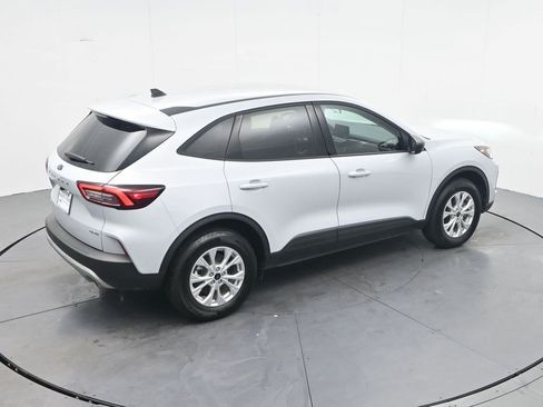 Used 2025 Ford Escape Active w/ Cold Weather Package AWD/4WD image 23