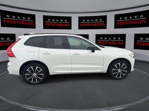 Used 2023 Volvo XC60 B5 Plus w/ Climate Package image 9