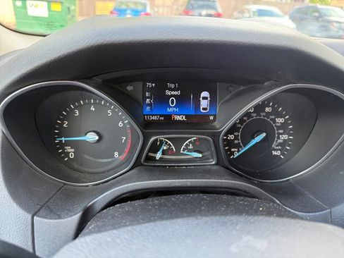 Used 2016 Ford Focus SE FWD image 9