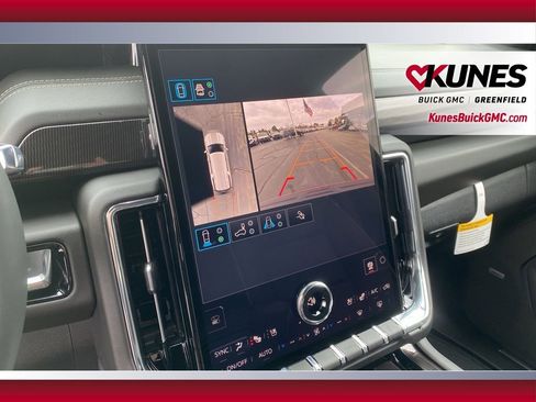 New 2026 GMC Yukon XL Elevation image 22