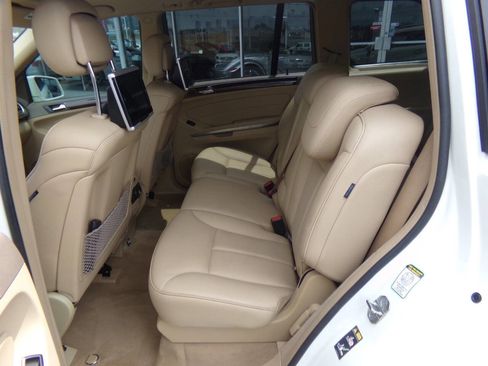 Used 2012 Mercedes-Benz GL 450 4MATIC image 11