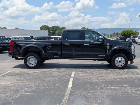 New 2026 Ford F450 Platinum w/ Platinum Plus Package AWD/4WD image 3