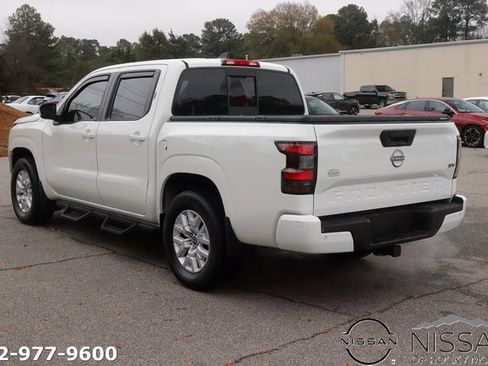 Used 2022 Nissan Frontier SV w/ Technology Package image 5