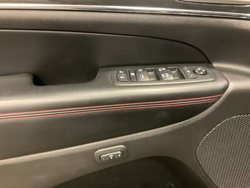 Used 2018 Jeep Grand Cherokee Trailhawk w/ Trailhawk Luxury Group AWD/4WD image 16