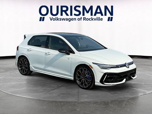 Used 2026 Volkswagen Golf AWD/4WD image 1