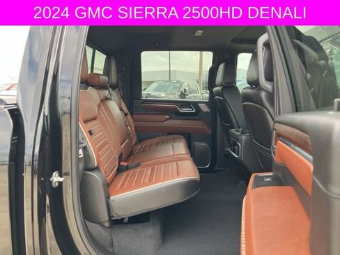 Used 2024 GMC Sierra 2500 Denali Ultimate AWD/4WD image 15