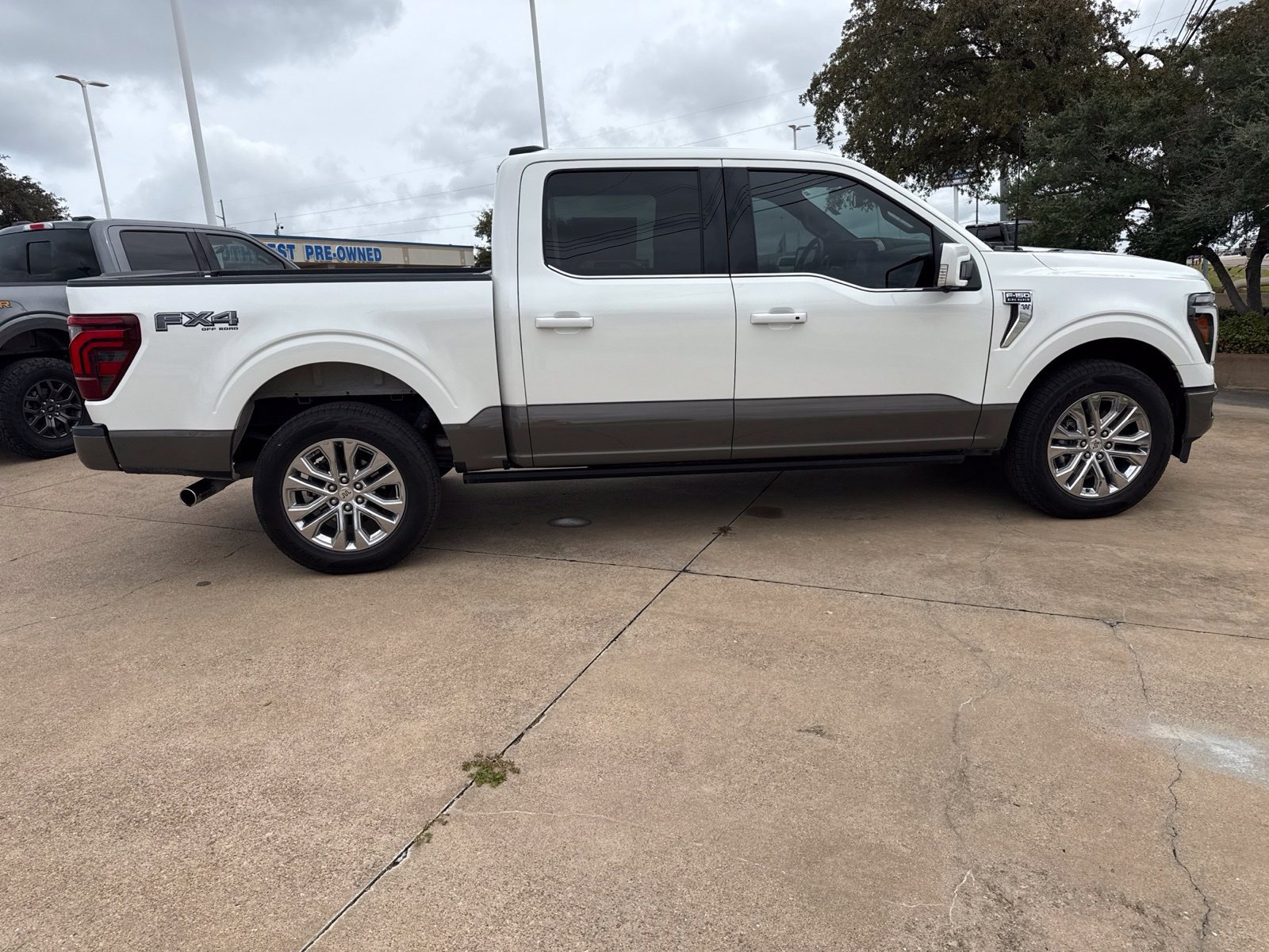 Used 2025 Ford F150 King Ranch w/ FX4 Off-Road Package AWD/4WD image 8