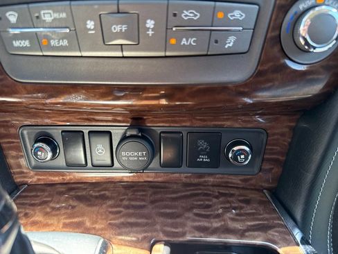 Used 2017 Nissan Armada Platinum w/ Captain Seat Package AWD/4WD image 26
