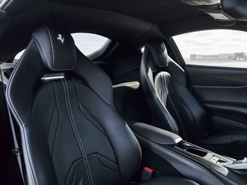 Used 2019 Ferrari 812 Superfast image 38