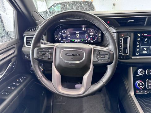 Certified 2022 GMC Yukon Denali AWD/4WD image 16