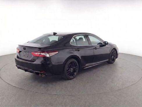 Certified 2022 Toyota Camry XSE FWD image 6