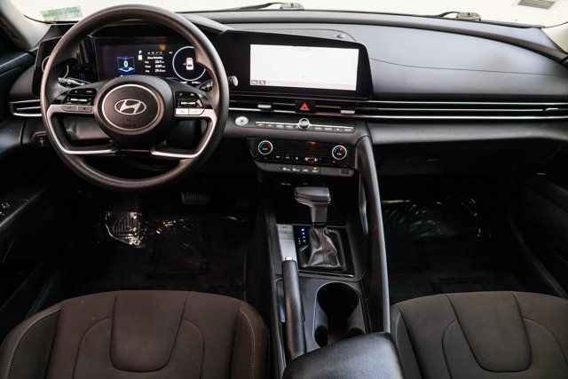 Used 2024 Hyundai Elantra SEL FWD image 22