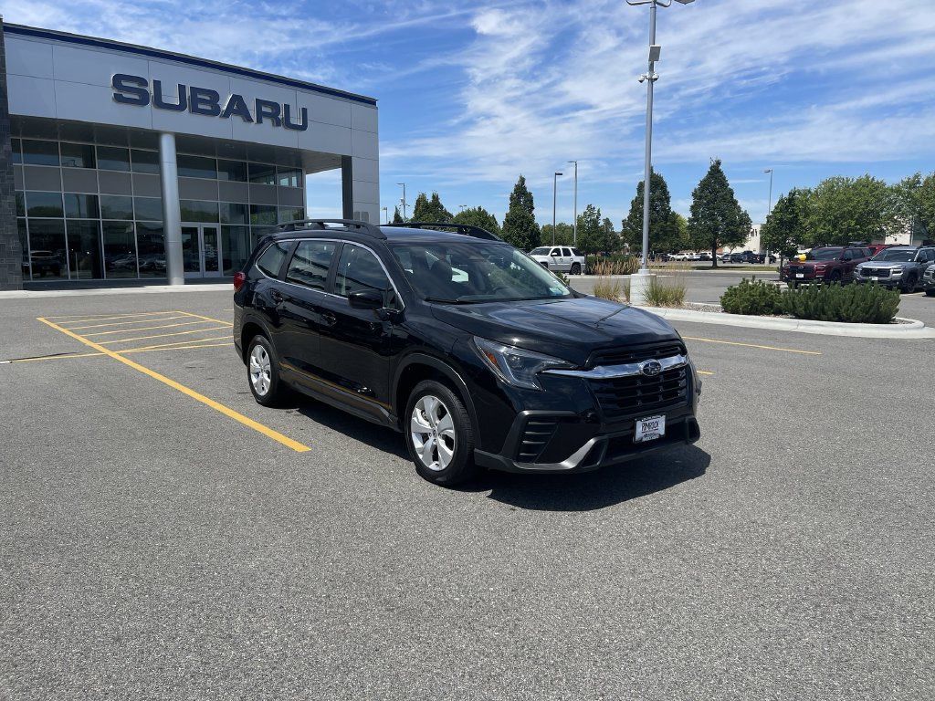 Used 2023 Subaru Ascent 8-Passenger AWD/4WD image 2