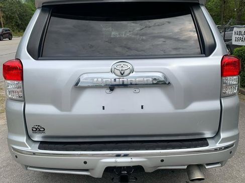 Used 2013 Toyota 4Runner SR5 image 5