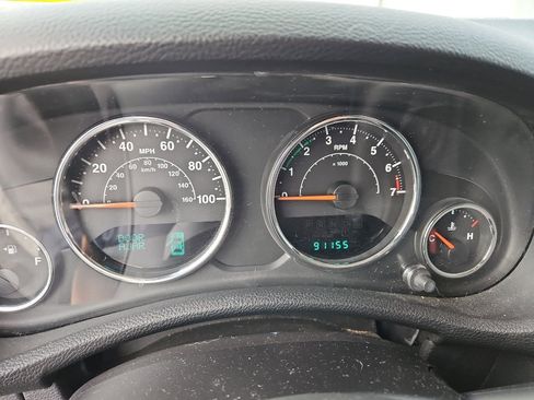 Used 2012 Jeep Wrangler Sahara w/ Connectivity Group image 7