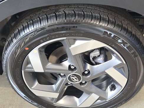 New 2026 Hyundai Venue SEL FWD image 32