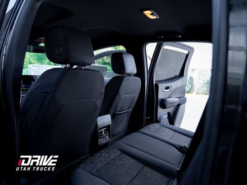 Used 2024 Chevrolet Colorado Z71 image 21