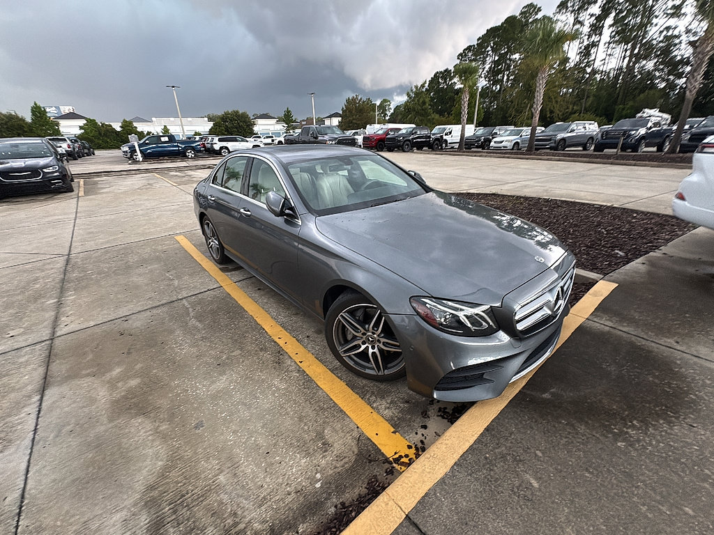 Used 2018 Mercedes-Benz E 300 image 32