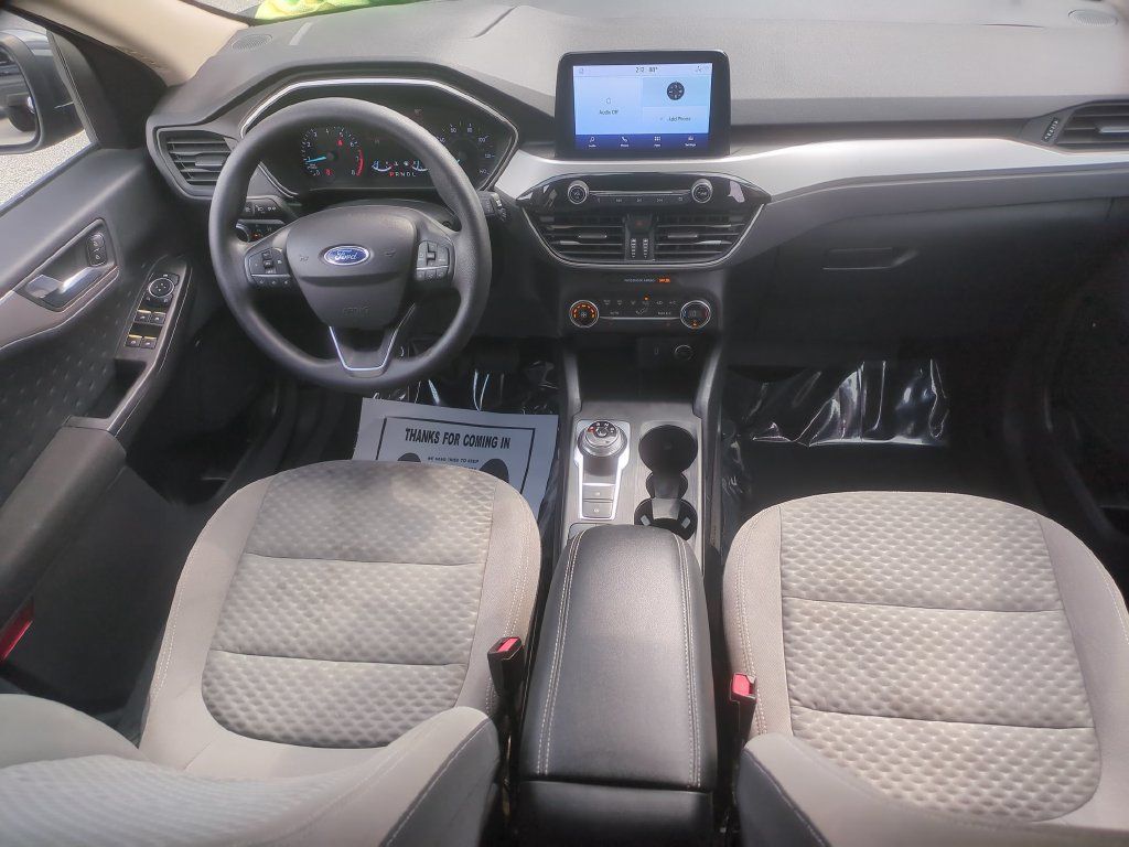 Used 2020 Ford Escape SE FWD image 17
