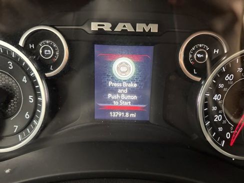 Used 2024 RAM 3500 Tradesman w/ Chrome Appearance Group image 35