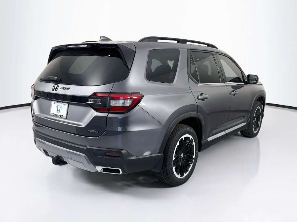 New 2026 Honda Pilot Touring image 5