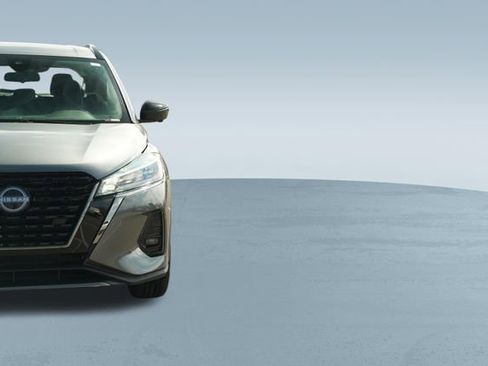 Used 2024 Nissan Kicks SR FWD image 37