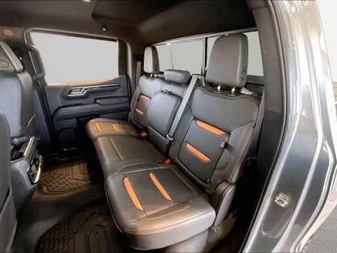 Used 2023 GMC Sierra 1500 AT4 w/ Technology Package AWD/4WD image 16