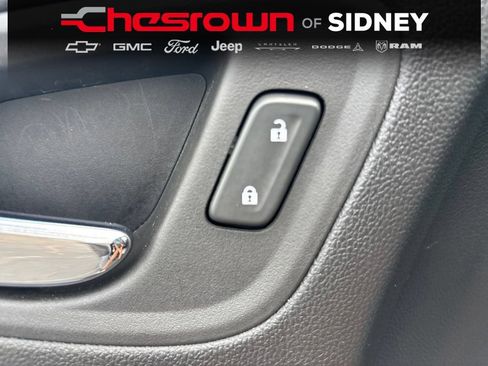 Used 2022 Chevrolet Colorado LT w/ LT Convenience Package AWD/4WD image 18
