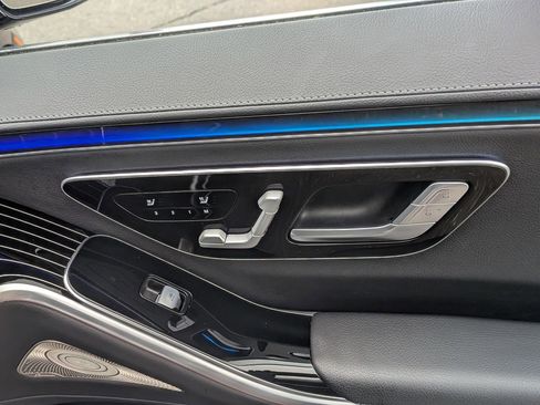 Used 2022 Mercedes-Benz S 580 4MATIC Sedan image 38