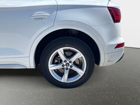 Certified 2023 Audi Q5 Premium w/ Convenience Package AWD/4WD image 10