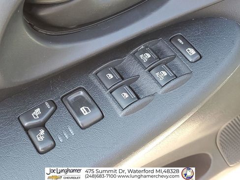 Used 2008 Chevrolet TrailBlazer LT w/ Sun And 6-Disc Cd Package AWD/4WD image 22