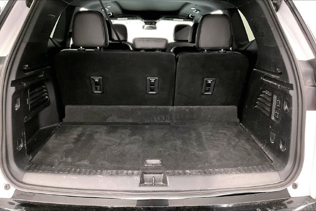 Used 2024 GMC Acadia Denali AWD/4WD image 44