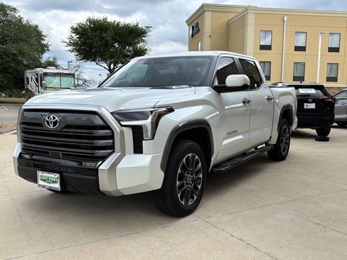 New 2024 Toyota Tundra Limited w/ Power Package image 8