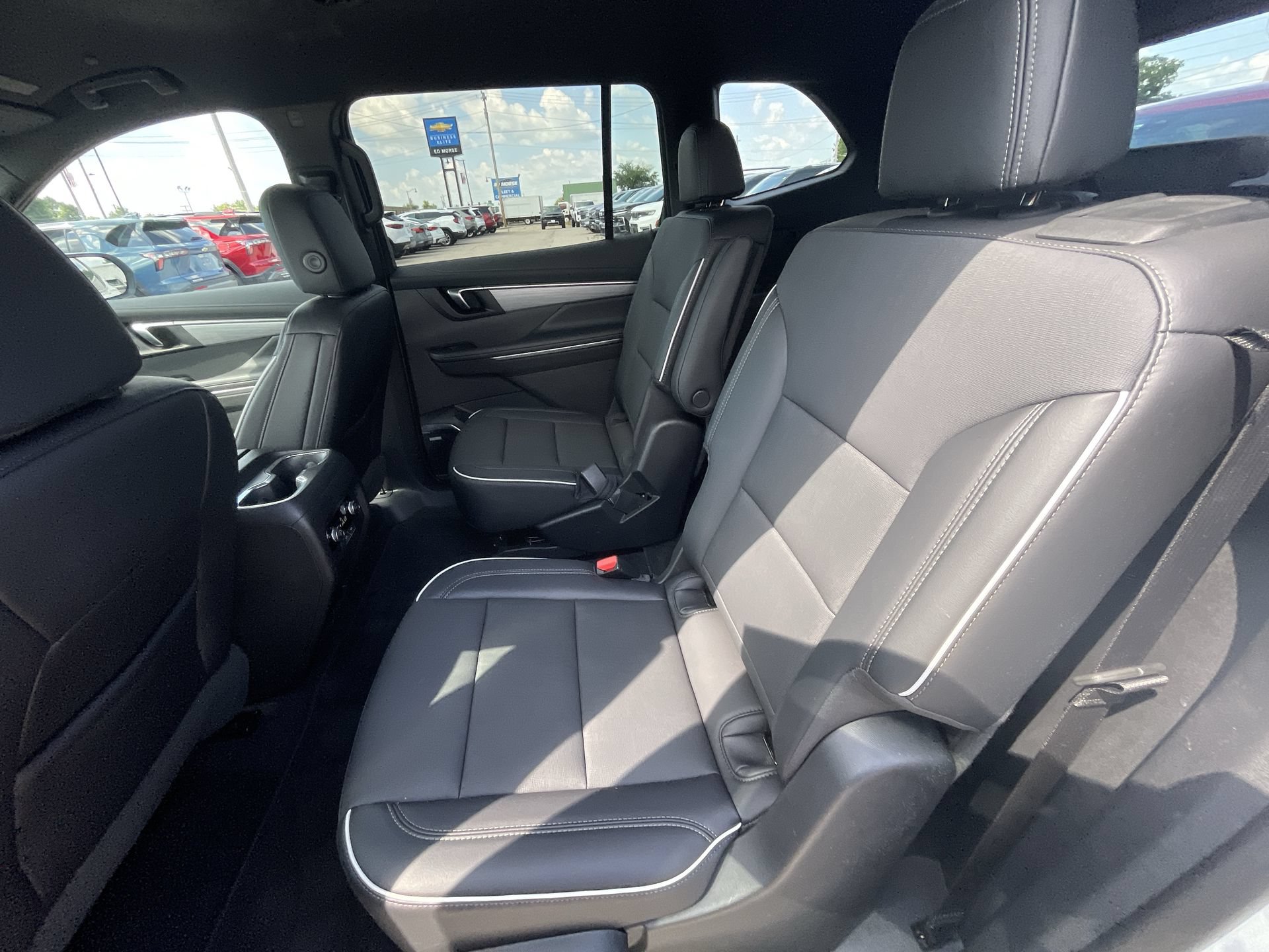 Used 2026 Buick Enclave Preferred AWD/4WD image 47