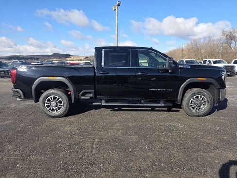 New 2026 GMC Sierra 2500 SLE w/ SLE Value Package; AWD/4WD image 13